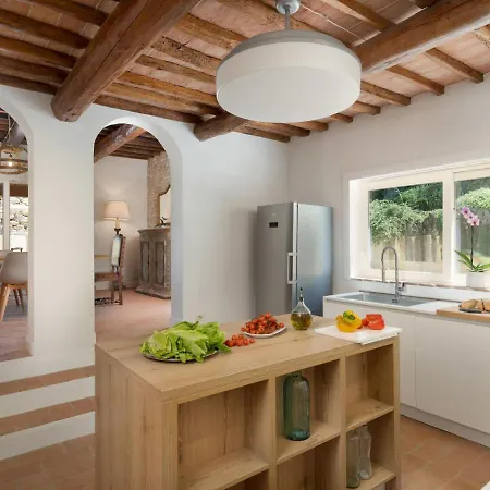 Oliva By Interhome